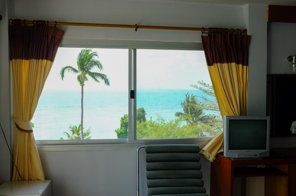 Thaniza Beachfront Resort Haad Rin Exterior photo