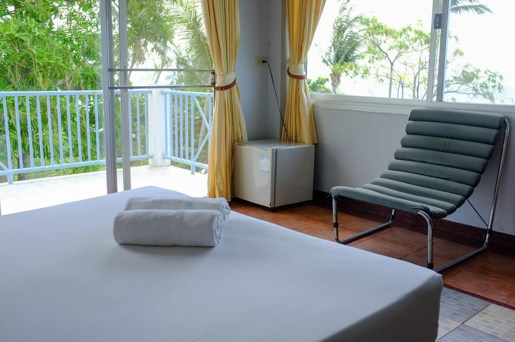 Thaniza Beachfront Resort Haad Rin Exterior photo